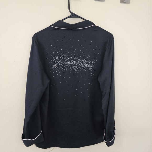 Victoria’s Secret Black Satin Pajama Top Leopard Print Rhinestone Back - Picture 8 of 12